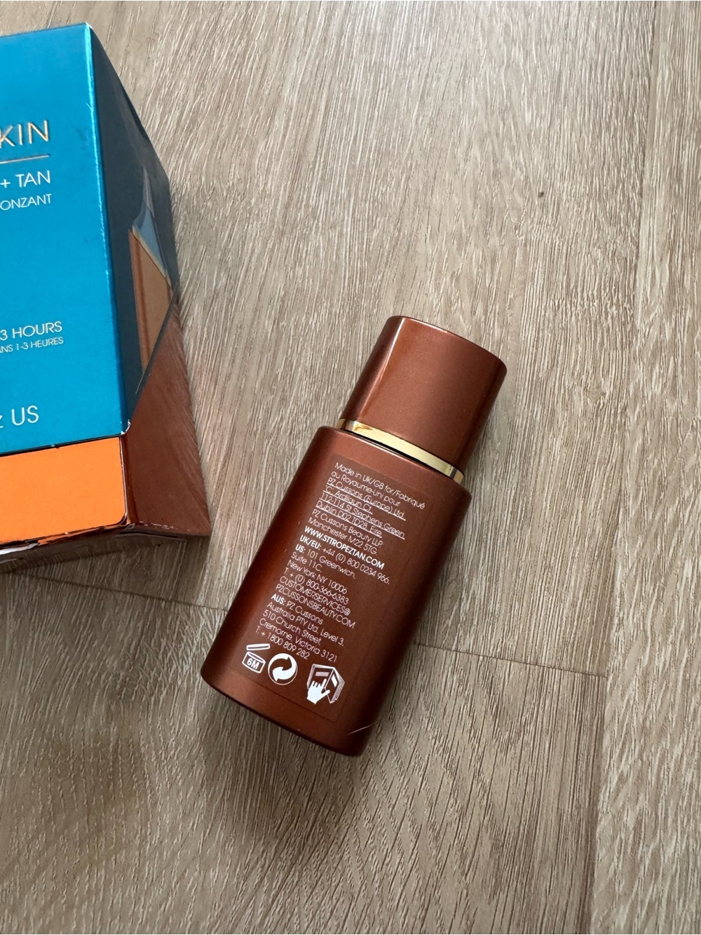 St. Tropez Sunlit Skin Bronzing Tint + Tan - Picture 3 of 3
